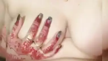 Bengali busty lady nude shows on video call to boyfriend