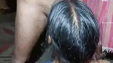 Desi Bhabhi sucking uncut Indian dick