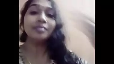 Desi unseen MMS of college girl Swetha striptease naked