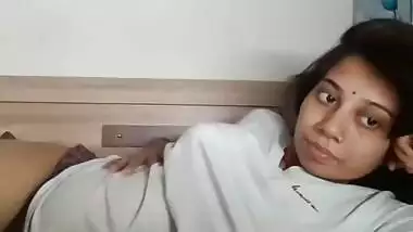 Sunny Bhabi Showing Boobs & Asshole on Chaturbate Live