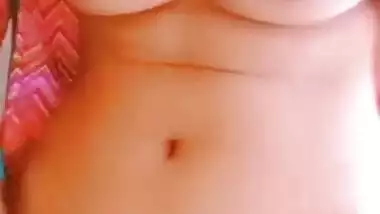 Cute Desi Girl Shows her Boobs and Pussy
