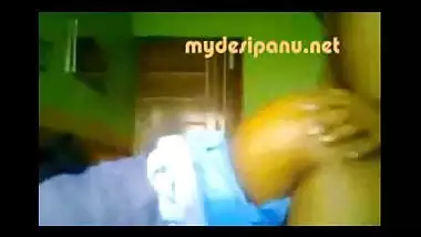 Madurai sexy bhabi anjum with her lover mms clip