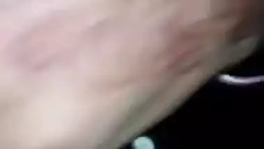 Village Desi XXX girl shows off pussy and gives sexual pleasure on cam