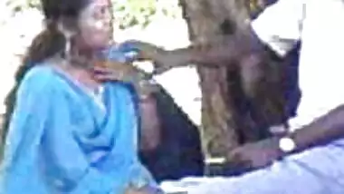 Indian cocksucking in park