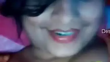 Indian woman with nose piercing video calls lover while hubby isn't home