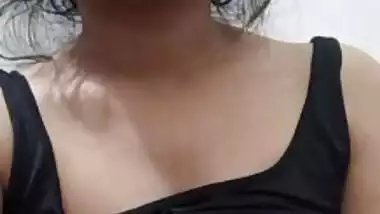 Naughty Desi girl showing her black ass hole