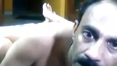 Jija saali ne akele mai oral sex masti ki