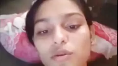 Cute Indian college babe showing boobs and pussy