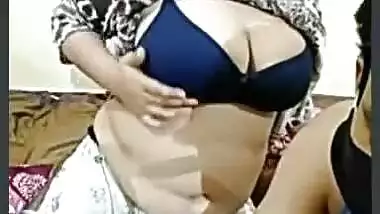 Lovnlovly Cpl Play on Stripchat Show Boob Squeeze