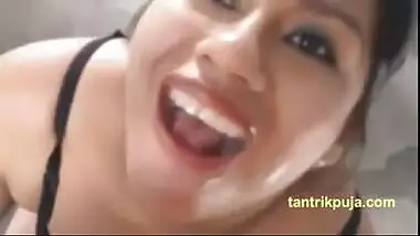 Pune hot college girl doing home sex with friends for pocket money