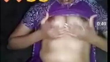 Boobs flashing is good but it doesn't turn Indian wench into a pornstar