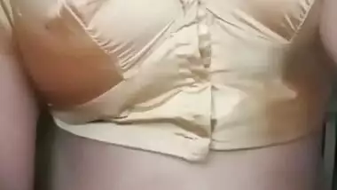 Mallu Girl On Sari