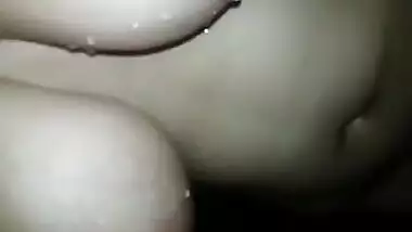 Pretty Desi girl satisfies boyfriend's XXX fantasy filming herself