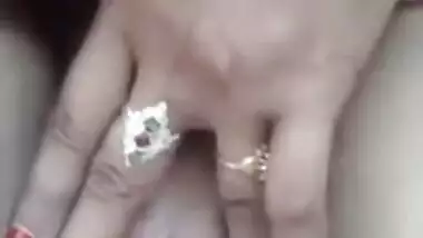 Indian tamil bhabhi rub her vagina