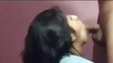 Desi sexy girl suck her bf dick